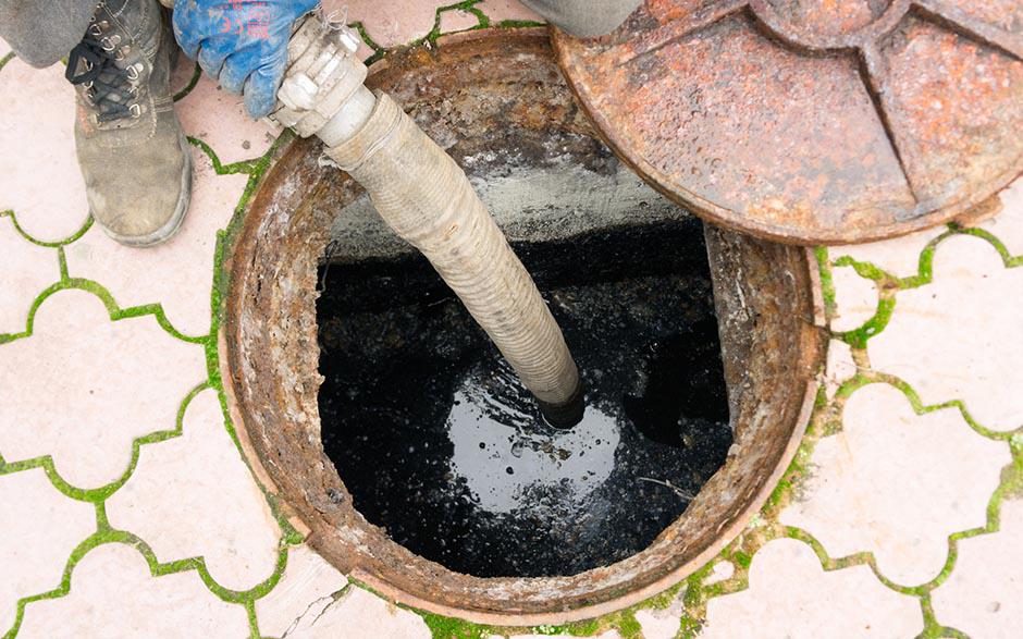 débouchage canalisation eaux usées Courcouronnes